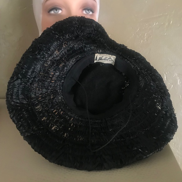 LOVELY 1930s\' SOFT BLACK & LIGHT PINK TILT HAT TRIMMED WITH STRAW \